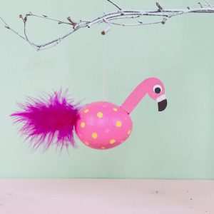 ostern-basteln-kinder-flamingo-selbermachen-idee-ostereier-bemalen