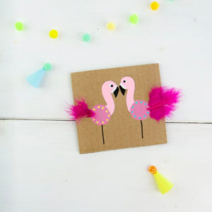 flamingo-party-ideen-upcycling-einladung-selber-basteln