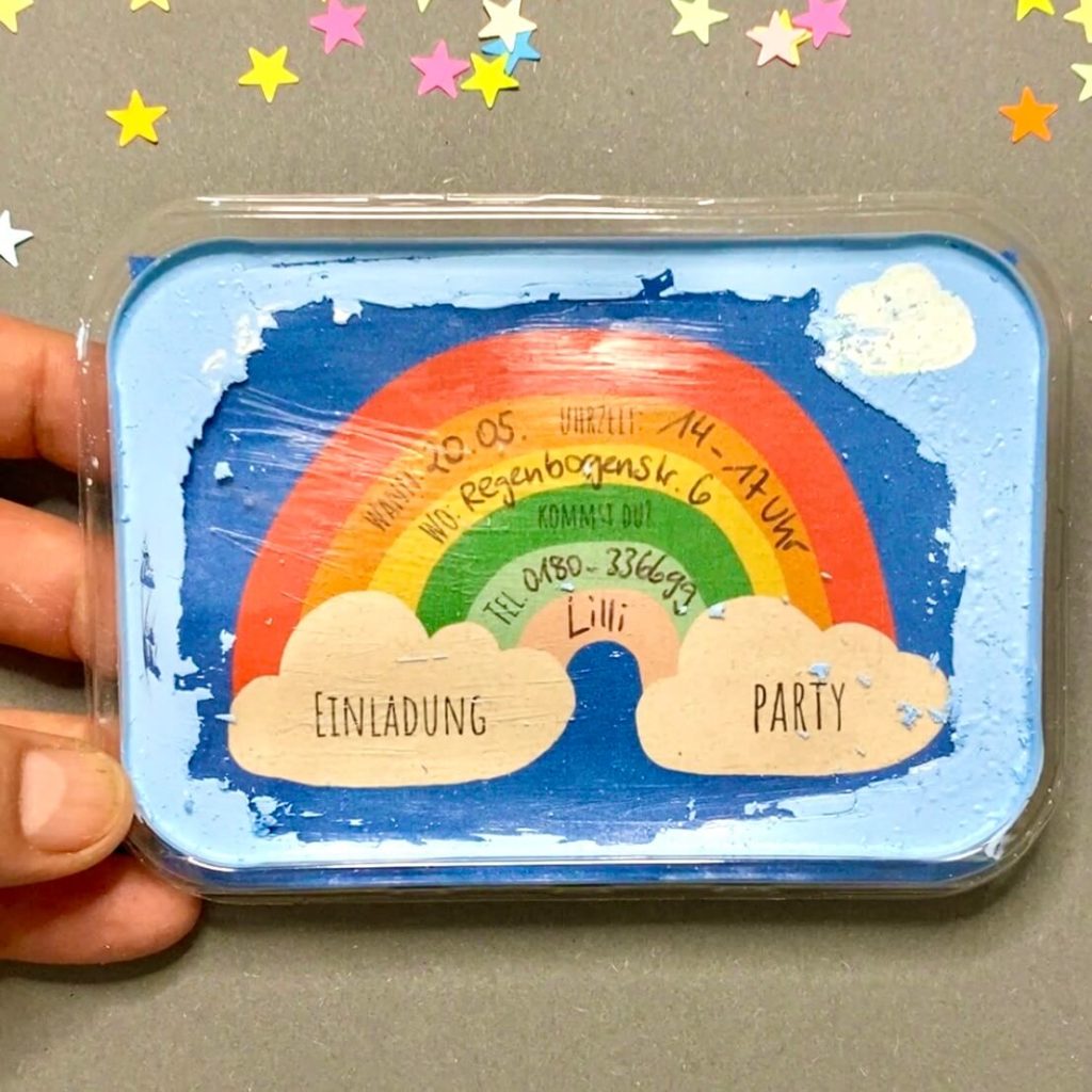 Regenbogen-Einladung-Basteln-Rubbelkarte