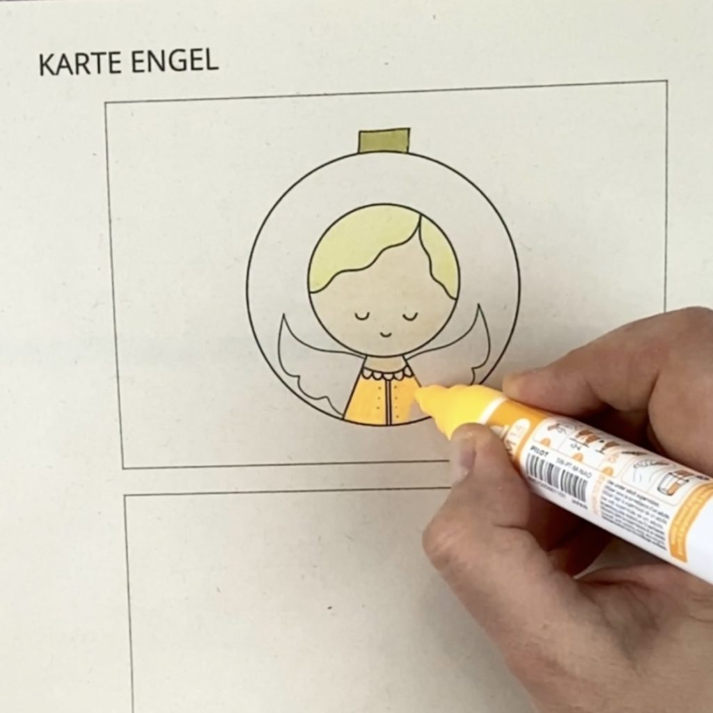 weihnachtskarte-engel-basteln-weihnachtsbasteln-kinder-upcycling