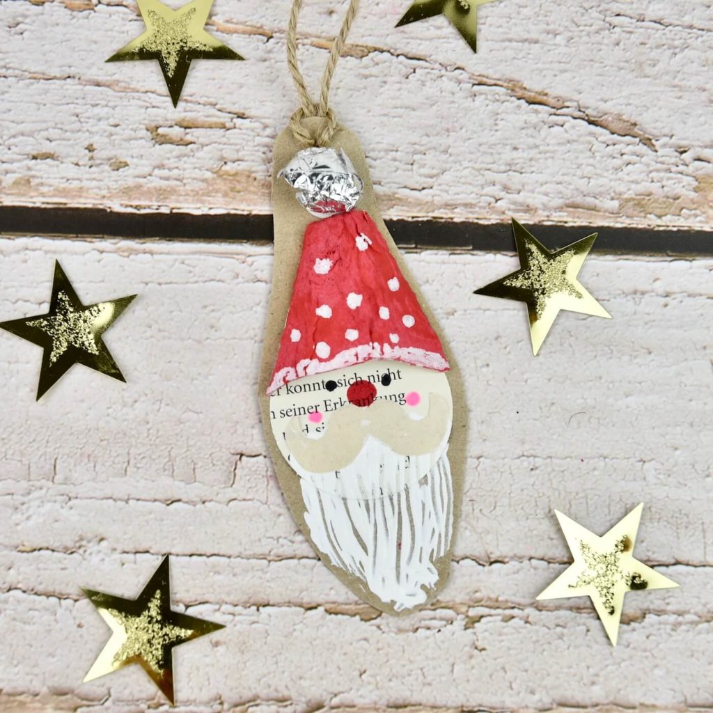 weihnachtsdeko-mit-kindern-basteln-upcycling-weihnachtsmann-gabeltechnik 1