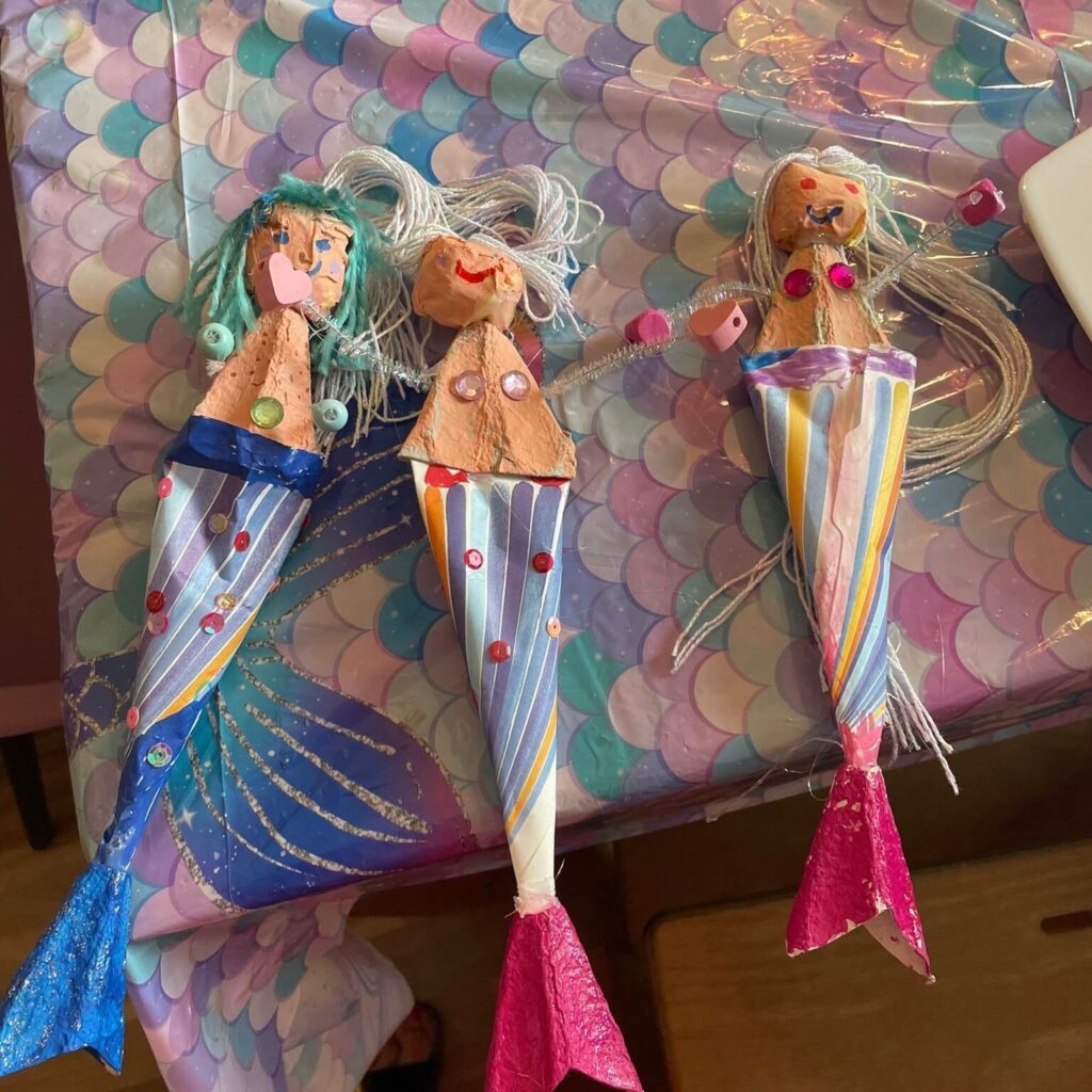 Meerjungfrau Kindergeburtstag mit Bastelaktion